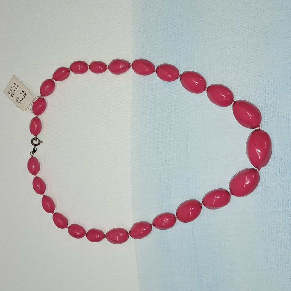 70s 80s Vintage Hot Pink necklace